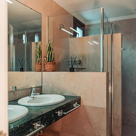 Lanzarote Ascanio Vila *